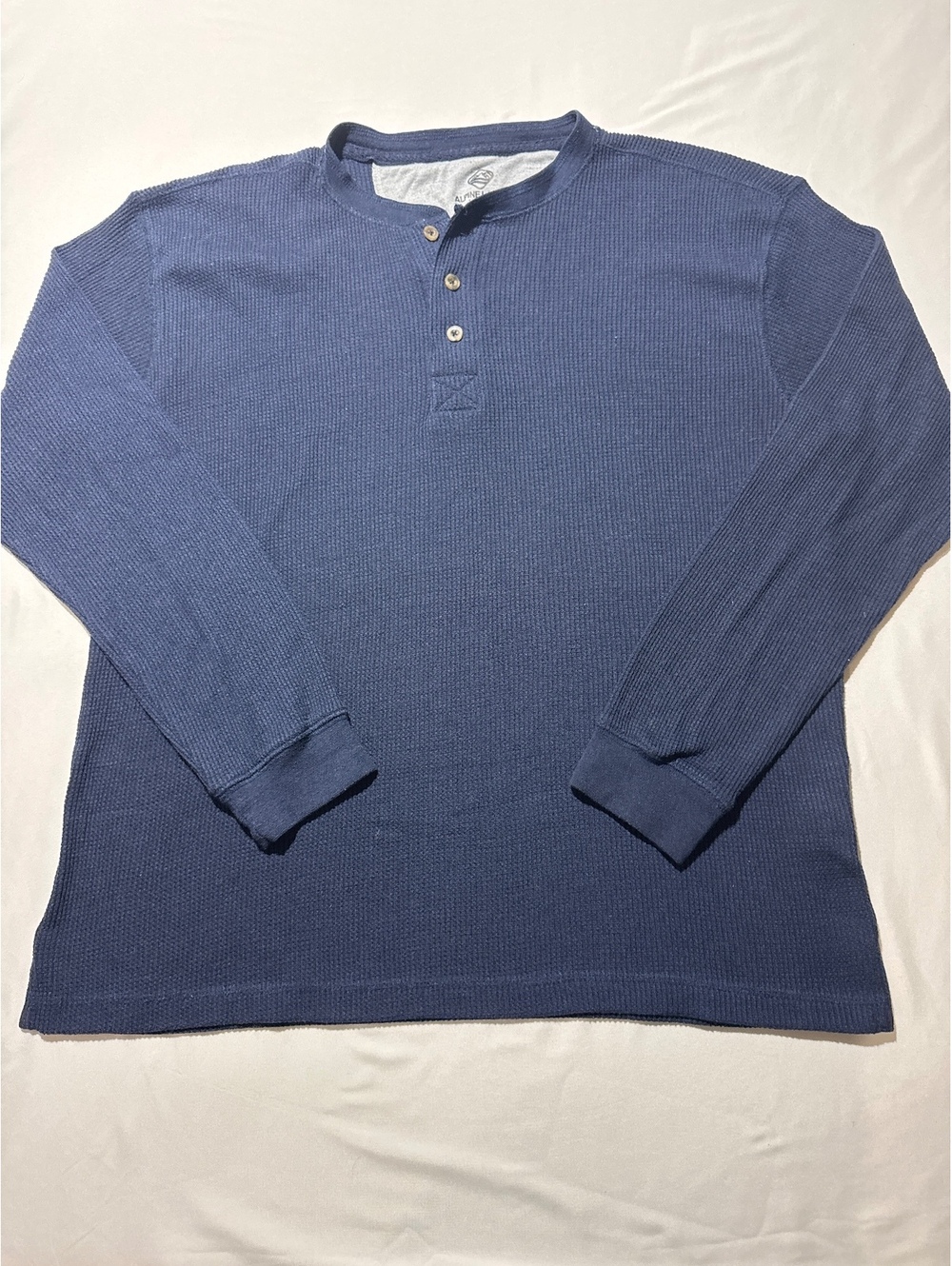 Alpine Lakes Large Blue Waffle Knit Henley Long Sleeve Shirt